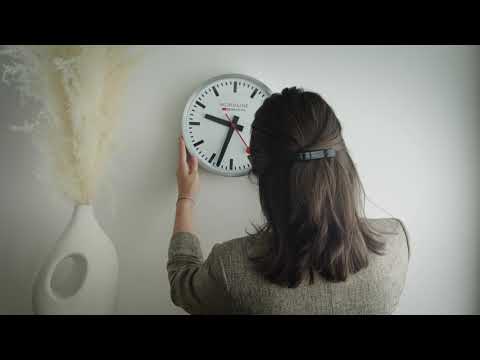 Story of the MONDAINE stop2go WiFi wall clock