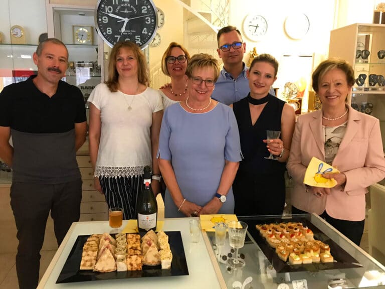 Au Bijou Team Familie